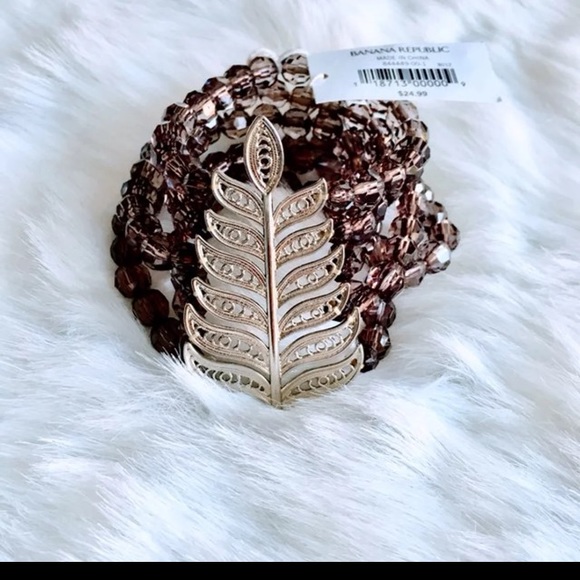 Ladies Banana Republic Leaf Bracelet purple NWT - Picture 1 of 3